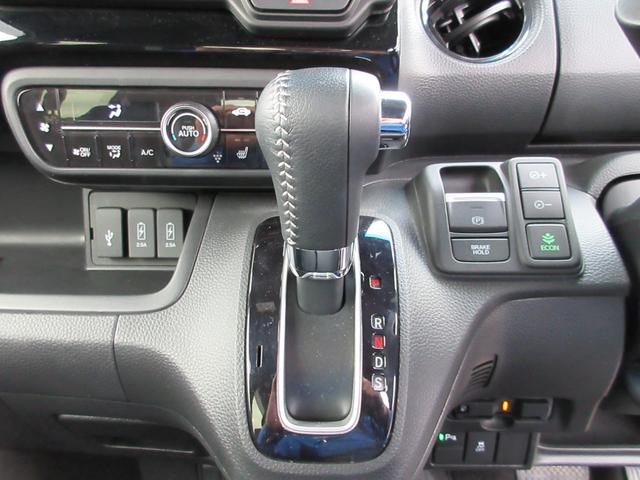 N-BOXカスタム Lターボ 純正9インチナビフルセグTV バックガイドモニター 両側パワースライドドア シートヒーター ハーフレザーシート LEDヘットライト LEDファグランプ 前後ドライブレコーダー ETC(14枚目)