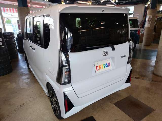 タント カスタムＸ　両側電動スライドドア　新車未登録　衝突軽減ブレーキ　障害物センサー　電動パーキング　ＬＥＤヘッドライト　オートハイビーム　シートヒーター　頸部衝撃緩和ヘッドレスト（12枚目）