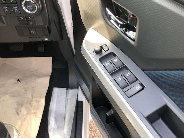 ルーミー 　両側電動スライドドア　コーナーセンサー　トヨタセーフティセンス　ＬＥＤヘッドライト　オートハイビーム　レーンキープアシスト　スマートキー（11枚目）