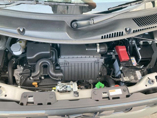 スペーシアギア HYBRID XZ オートライト スライドドア シートヒーター プッシュスタート オートエアコン スズキセーフティーサポート 衝突被害軽減システム アイドリングストップ 横滑り防止機能 衝突安全ボディ 盗難防止システム(17枚目)