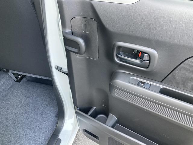 ワゴンR FX 4型 デュアルカメラブレーキサポート 後退時ブレーキサポート 誤発進抑制機能 ハイビームアシスト プッシュスタート アンブレラホルダー(リヤドア両側) CDプレーヤー装着車(24枚目)