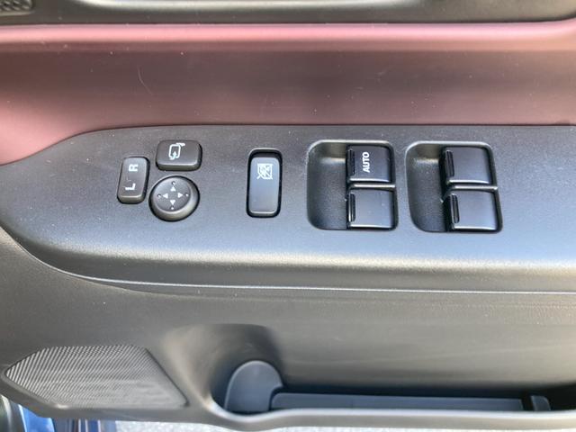 スペーシアカスタム カスタム　ＨＹＢＲＩＤ　ＸＳ　バックカメラ　オートライト　Ｂｌｕｅｔｏｏｔｈ　スライドドア　純正ナビ　プッシュスタート　シートヒーター　オートエアコン　スズキセーフティーサポート　アイドリングストップ　衝突安全ボディ（32枚目）