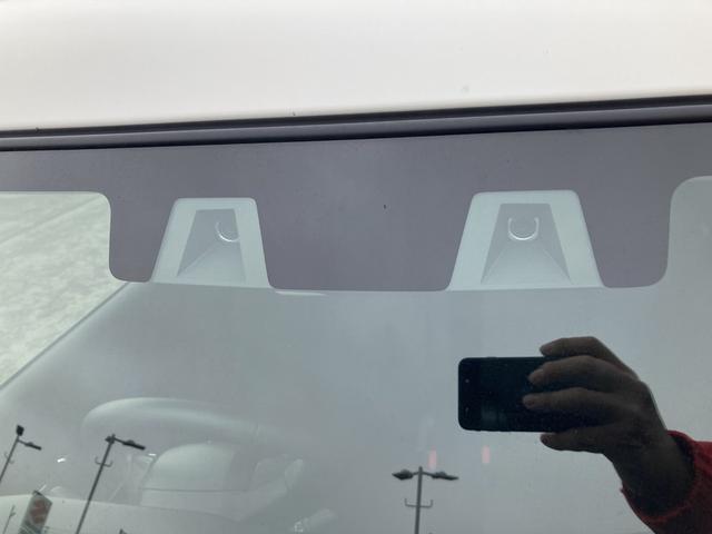 ハスラー ＨＹＢＲＩＤ　Ｘ　３型　バックカメラ　オートライト　Ｂｌｕｅｔｏｏｔｈ　純正ナビ　プッシュスタート　シートヒーター　オートエアコン　スズキセーフティーサポート　アイドリングストップ　横滑り防止機能　衝突安全ボディ（21枚目）