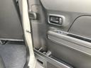 FX 4型 オートライト プッシュスタート シートヒーター オートエアコン スズキセーフティーサポート 衝突被害軽減システム 横滑り防止機能 衝突安全ボディ 盗難防止システム(34枚目)