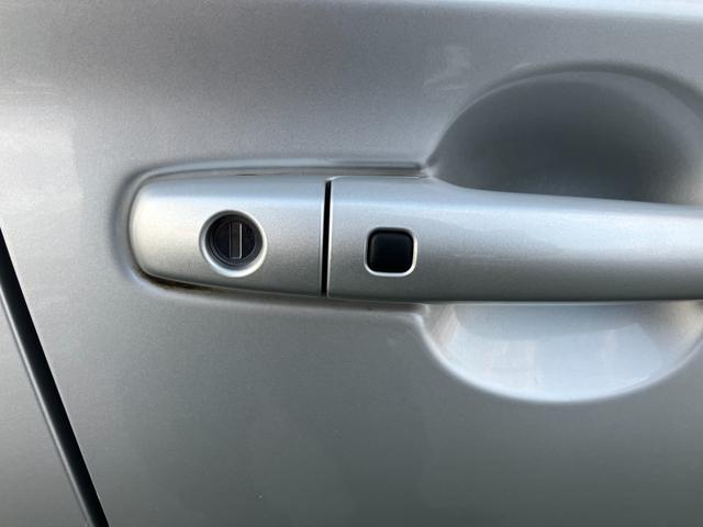 スイフト ＸＧ　オーディオ付　オートライト　プッシュスタート　シートヒーター　オートエアコン　衝突被害軽減システム　衝突安全ボディ　盗難防止システム（7枚目）