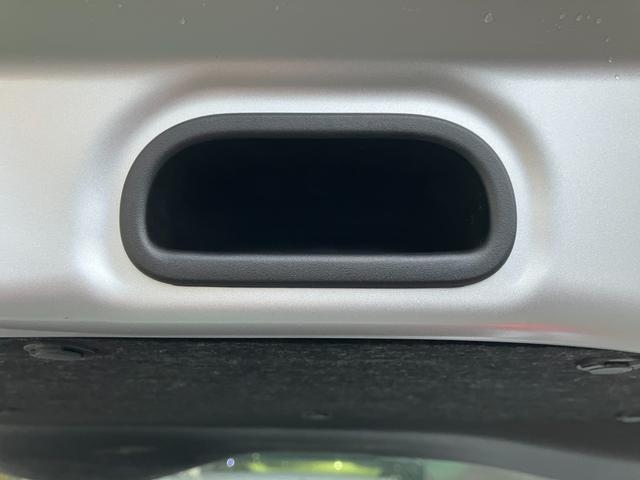 スイフト ＸＧ　オーディオ付　オートライト　プッシュスタート　シートヒーター　オートエアコン　衝突被害軽減システム　衝突安全ボディ　盗難防止システム（39枚目）