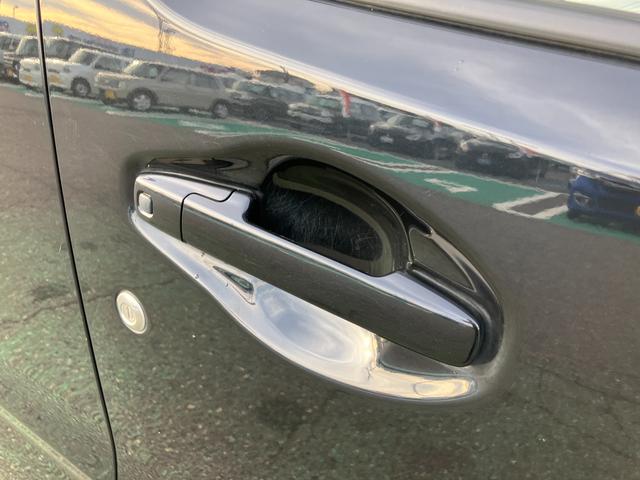 ワゴンＲ ＨＹＢＲＩＤ　ＦＺ　２型　★純正ナビ　ＥＴＣ★　純正ナビ　ＥＴＣ　オートライト　プッシュスタート　シートヒーター　オートエアコン　衝突被害軽減システム　アイドリングストップ　衝突安全ボディ　盗難防止システム　横滑り防止機能（11枚目）