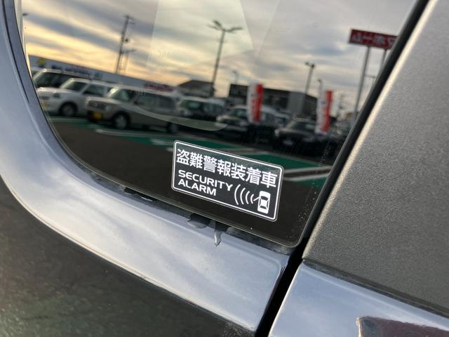 ワゴンＲ ＨＹＢＲＩＤ　ＦＺ　２型　★純正ナビ　ＥＴＣ★　純正ナビ　ＥＴＣ　オートライト　プッシュスタート　シートヒーター　オートエアコン　衝突被害軽減システム　アイドリングストップ　衝突安全ボディ　盗難防止システム　横滑り防止機能（13枚目）