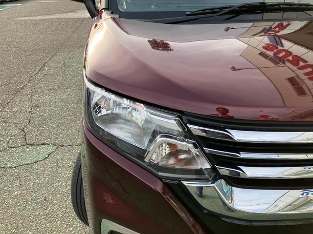 ソリオ ＨＹＢＲＩＤ　ＭＸ　２型　★純正ナビ★　純正ナビ　オートライト　スライドドア　プッシュスタート　シートヒーター　オートエアコン　衝突被害軽減システム　アイドリングストップ　横滑り防止機能　衝突安全ボディ　盗難防止システム（8枚目）