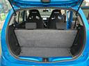 【4名乗車+少しの荷物】後部座席を立てた状態での収納スペースです。普段のお買い物程度の荷物はここで十分です。