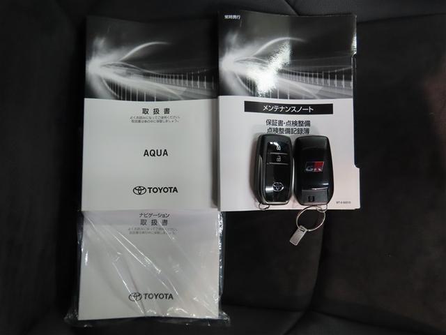 アクア GRスポーツ 展示・試乗車 ハイブリッド メモリーナビ バックカメラ ドラレコ ミュージックプレイヤー接続可 衝突被害軽減システム ETC スマートキー LEDヘッドランプ アイドリングストップ キーレス(18枚目)