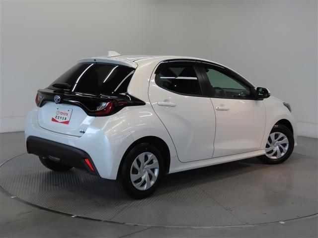 ヤリス ハイブリッドＧ　ハイブリッド　メモリーナビ　バックカメラ　ミュージックプレイヤー接続可　衝突被害軽減システム　ＥＴＣ　スマートキー　アイドリングストップ　オートクルーズコントロール　キーレス（6枚目）