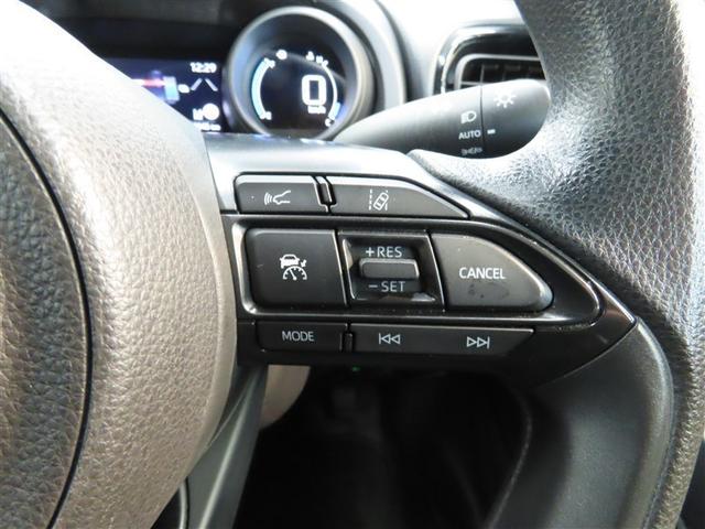 ヤリス ハイブリッドＧ　ハイブリッド　メモリーナビ　バックカメラ　ミュージックプレイヤー接続可　衝突被害軽減システム　ＥＴＣ　スマートキー　アイドリングストップ　オートクルーズコントロール　キーレス（35枚目）