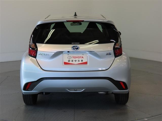 アクア Ｂ　ハイブリッド　メモリーナビ　バックカメラ　ミュージックプレイヤー接続可　衝突被害軽減システム　ＥＴＣ　ＬＥＤヘッドランプ　アイドリングストップ　オートクルーズコントロール　キーレス（8枚目）