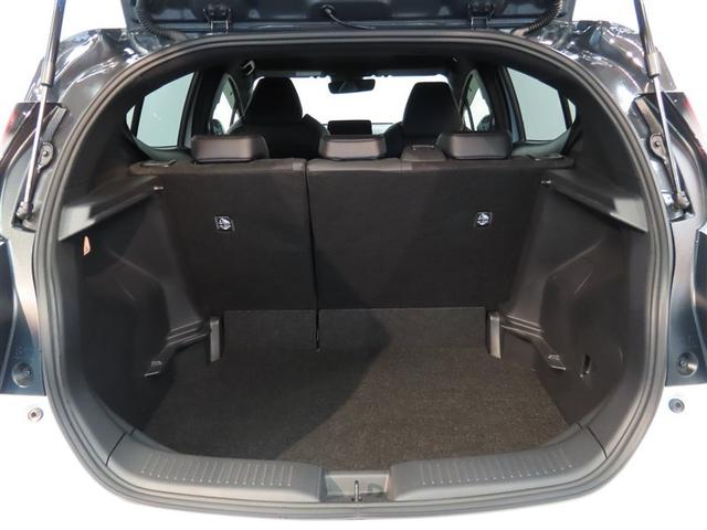 アクア ＧＲスポーツ　展示・試乗車　ハイブリッド　メモリーナビ　バックカメラ　ドラレコ　ミュージックプレイヤー接続可　衝突被害軽減システム　ＥＴＣ　スマートキー　ＬＥＤヘッドランプ　アイドリングストップ　キーレス（9枚目）