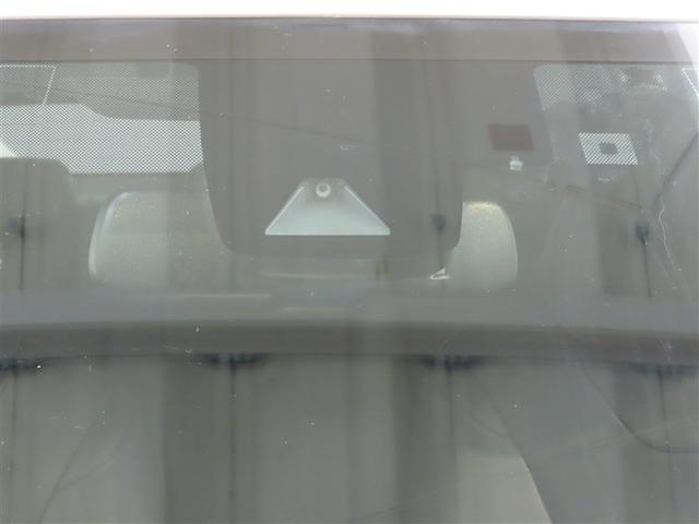 プリウス Ａプレミアム　革シート　ハイブリッド　ナビ＆ＴＶ　メモリーナビ　フルセグ　バックカメラ　ＤＶＤ再生　衝突被害軽減システム　ＥＴＣ　電動シート　スマートキー　ＬＥＤヘッドランプ　アイドリングストップ　キーレス　ＣＤ（2枚目）