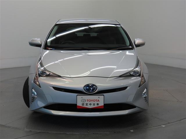 プリウス Ａプレミアム　革シート　ハイブリッド　ナビ＆ＴＶ　メモリーナビ　フルセグ　バックカメラ　ＤＶＤ再生　衝突被害軽減システム　ＥＴＣ　電動シート　スマートキー　ＬＥＤヘッドランプ　アイドリングストップ　キーレス　ＣＤ（3枚目）