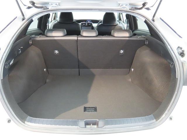 プリウス Ａプレミアム　革シート　ハイブリッド　ナビ＆ＴＶ　メモリーナビ　フルセグ　バックカメラ　ＤＶＤ再生　衝突被害軽減システム　ＥＴＣ　電動シート　スマートキー　ＬＥＤヘッドランプ　アイドリングストップ　キーレス　ＣＤ（8枚目）