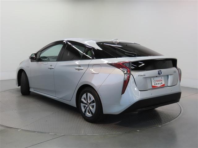 プリウス Ａプレミアム　革シート　ハイブリッド　ナビ＆ＴＶ　メモリーナビ　フルセグ　バックカメラ　ＤＶＤ再生　衝突被害軽減システム　ＥＴＣ　電動シート　スマートキー　ＬＥＤヘッドランプ　アイドリングストップ　キーレス　ＣＤ（25枚目）