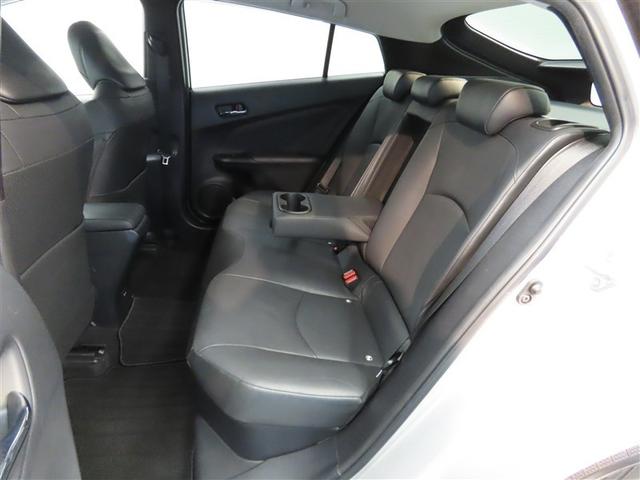 プリウス Ａプレミアム　革シート　ハイブリッド　ナビ＆ＴＶ　メモリーナビ　フルセグ　バックカメラ　ＤＶＤ再生　衝突被害軽減システム　ＥＴＣ　電動シート　スマートキー　ＬＥＤヘッドランプ　アイドリングストップ　キーレス　ＣＤ（29枚目）