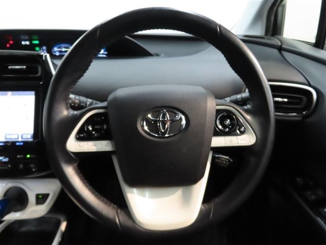 プリウス Ａプレミアム　革シート　ハイブリッド　ナビ＆ＴＶ　メモリーナビ　フルセグ　バックカメラ　ＤＶＤ再生　衝突被害軽減システム　ＥＴＣ　電動シート　スマートキー　ＬＥＤヘッドランプ　アイドリングストップ　キーレス　ＣＤ（33枚目）