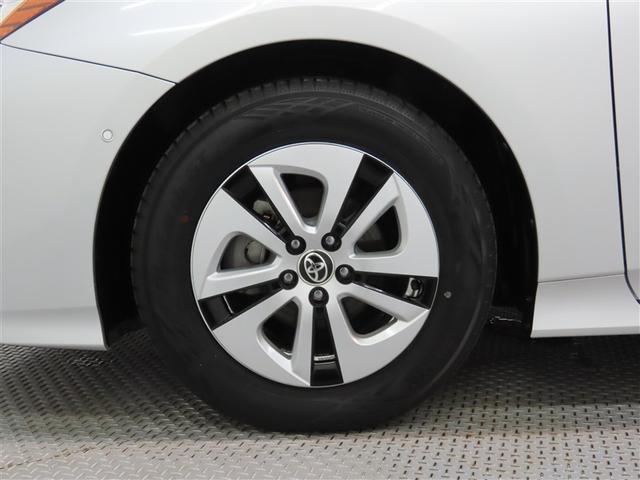 プリウス Ａプレミアム　革シート　ハイブリッド　ナビ＆ＴＶ　メモリーナビ　フルセグ　バックカメラ　ＤＶＤ再生　衝突被害軽減システム　ＥＴＣ　電動シート　スマートキー　ＬＥＤヘッドランプ　アイドリングストップ　キーレス　ＣＤ（38枚目）