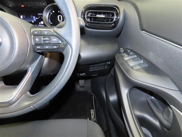 ヤリスクロス ハイブリッドＧ　ハイブリッド　メモリーナビ　バックカメラ　ミュージックプレイヤー接続可　衝突被害軽減システム　ＥＴＣ　スマートキー　ＬＥＤヘッドランプ　アイドリングストップ　オートクルーズコントロール　キーレス（16枚目）