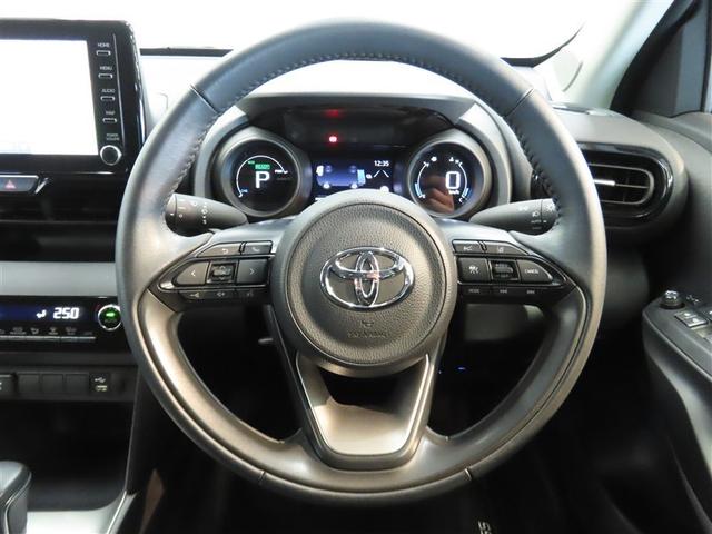 ヤリスクロス ハイブリッドＧ　ハイブリッド　メモリーナビ　バックカメラ　ミュージックプレイヤー接続可　衝突被害軽減システム　ＥＴＣ　スマートキー　ＬＥＤヘッドランプ　アイドリングストップ　オートクルーズコントロール　キーレス（33枚目）