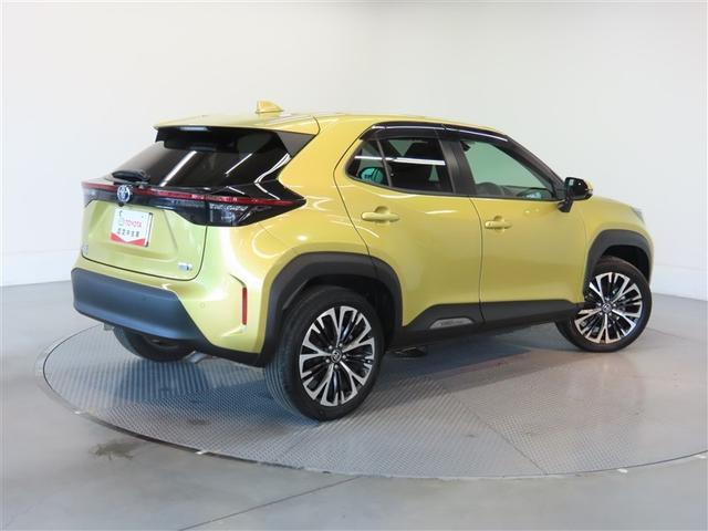 ヤリスクロス ハイブリッドＺ　ハイブリッド　メモリーナビ　バックカメラ　ミュージックプレイヤー接続可　衝突被害軽減システム　ＥＴＣ　電動シート　スマートキー　ＬＥＤヘッドランプ　アイドリングストップ　オートクルーズコントロール（6枚目）