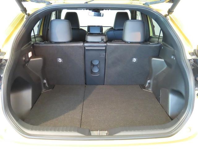 ヤリスクロス ハイブリッドＺ　ハイブリッド　メモリーナビ　バックカメラ　ミュージックプレイヤー接続可　衝突被害軽減システム　ＥＴＣ　電動シート　スマートキー　ＬＥＤヘッドランプ　アイドリングストップ　オートクルーズコントロール（9枚目）