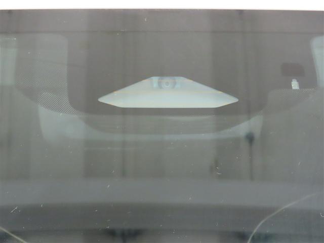 クラウンクロスオーバー Ｇアドバンスド　４ＷＤ　ハイブリッド　フルセグ　バックカメラ　ドラレコ　ミュージックプレイヤー接続可　衝突被害軽減システム　ＥＴＣ　電動シート　スマートキー　ＬＥＤヘッドランプ　アイドリングストップ　キーレス（4枚目）