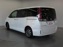 ハイブリッドＧｉ　プレミアムパッケージ　ハイブリッド　ナビ＆ＴＶ　両側電動スライド　メモリーナビ　フルセグ　バックカメラ　ＤＶＤ再生　衝突被害軽減システム　ＥＴＣ　３列シート　スマートキー　ＬＥＤヘッドランプ　乗車定員７人　キーレス　ＣＤ（25枚目）