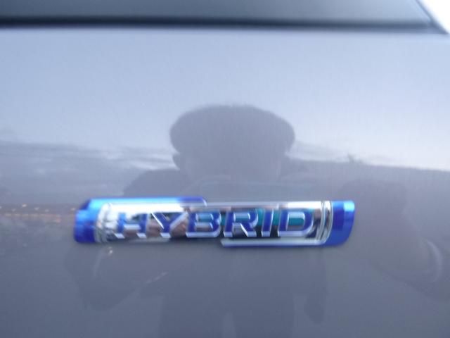 ワゴンＲスマイル ＨＹＢＲＩＤ　Ｓ　３型　オートライト　スライドドア　プッシュスタート　シートヒーター　オートエアコン　禁煙車　スズキセーフティーサポート　４ＷＤ　衝突被害軽減システム　アイドリングストップ　横滑り防止機能　衝突安全ボディ（9枚目）