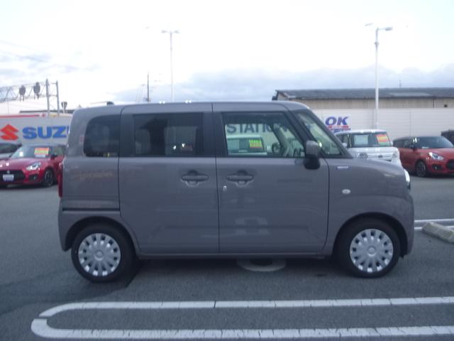 ワゴンＲスマイル ＨＹＢＲＩＤ　Ｓ　３型　オートライト　スライドドア　プッシュスタート　シートヒーター　オートエアコン　禁煙車　スズキセーフティーサポート　４ＷＤ　衝突被害軽減システム　アイドリングストップ　横滑り防止機能　衝突安全ボディ（10枚目）