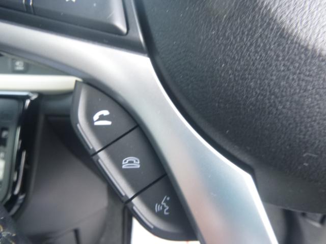 ソリオ ＨＹＢＲＩＤ　ＭＺ　オートライト　Ｂｌｕｅｔｏｏｔｈ　スライドドア　純正ナビ　プッシュスタート　シートヒーター　オートエアコン　スズキセーフティーサポート　衝突被害軽減システム　横滑り防止機能　衝突安全ボディ（14枚目）