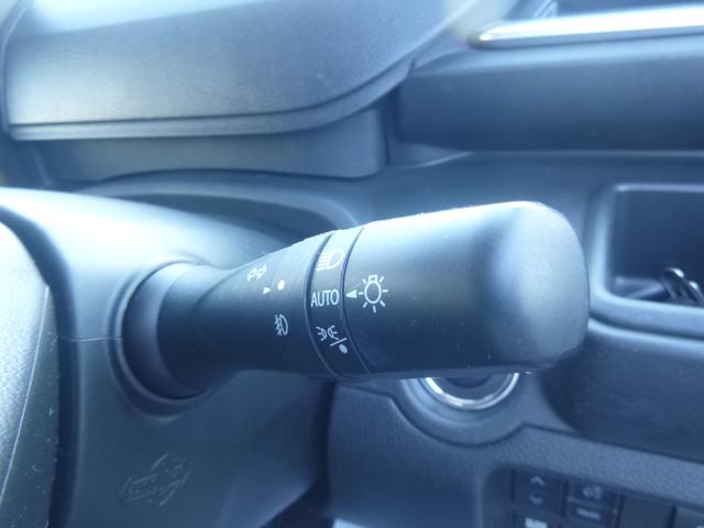 ソリオ ＨＹＢＲＩＤ　ＭＺ　オートライト　Ｂｌｕｅｔｏｏｔｈ　スライドドア　純正ナビ　プッシュスタート　シートヒーター　オートエアコン　スズキセーフティーサポート　衝突被害軽減システム　横滑り防止機能　衝突安全ボディ（16枚目）