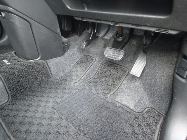 ソリオ ＨＹＢＲＩＤ　ＭＺ　オートライト　Ｂｌｕｅｔｏｏｔｈ　スライドドア　純正ナビ　プッシュスタート　シートヒーター　オートエアコン　スズキセーフティーサポート　衝突被害軽減システム　横滑り防止機能　衝突安全ボディ（27枚目）