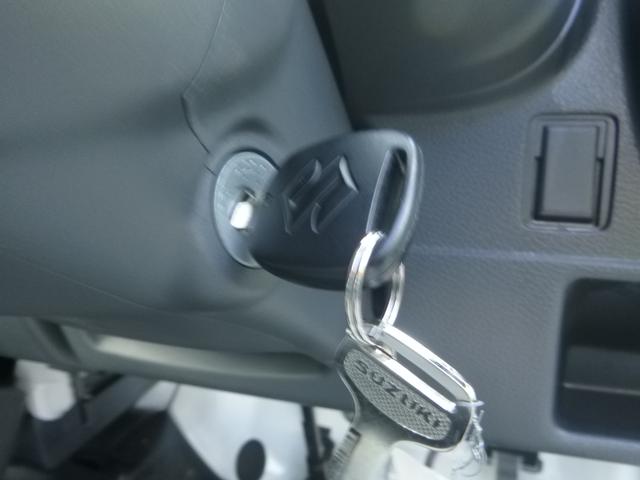 キャリイトラック ＫＣエアコン・パワステ　７型　オートライト　禁煙車　スズキセーフティーサポート　ワンオーナー　４ＷＤ　衝突被害軽減システム　横滑り防止機能　衝突安全ボディ　盗難防止システム（14枚目）