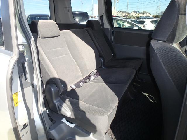 トヨタ ノア その他 ｙｙ タープ マット付き車中泊仕様車 ５人乗り４ナンバー可 フルフラット 楽ナビライト バックカメラ ワンセグテレビ ｄｖｄビデオ再生 ｅｔｃ車載器 タイヤ２本新品 ｗエアバック ａｂｓ 衝突安全ボディ 中古車検索 くるまのニュース