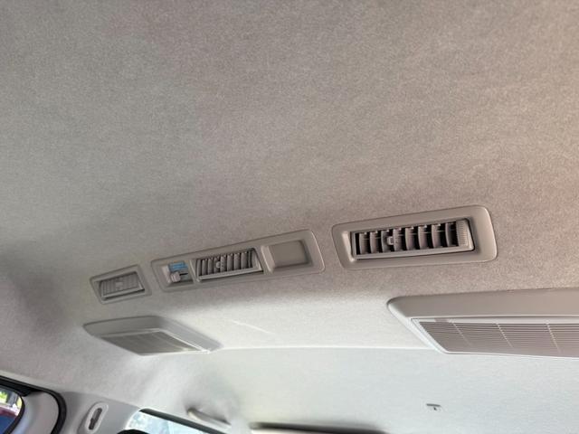 ハイエースバン ロングワイドスーパーＧＬ　４ＷＤ　ワンオーナー　両側パワースライドドア　スマートキー　ＬＥＤヘッドライト　リフトアップ　大径タイヤ新品付き　ダブルモニター　ナビ　後席モニター　社外スピーカー　フルセグテレビ　トランク２段棚付き（13枚目）