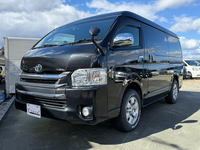 ハイエースバン ロングワイドスーパーＧＬ　４ＷＤ　ワンオーナー　両側パワースライドドア　スマートキー　ＬＥＤヘッドライト　リフトアップ　大径タイヤ新品付き　ダブルモニター　ナビ　後席モニター　社外スピーカー　フルセグテレビ　トランク２段棚付き（34枚目）