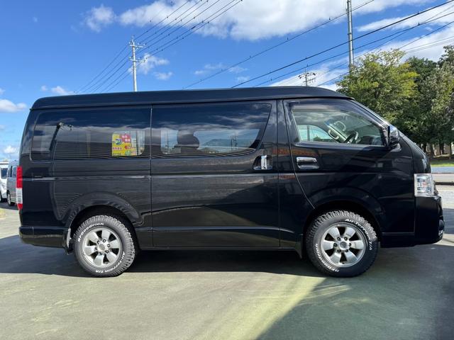 ハイエースバン ロングワイドスーパーＧＬ　４ＷＤ　ワンオーナー　両側パワースライドドア　スマートキー　ＬＥＤヘッドライト　リフトアップ　大径タイヤ新品付き　ダブルモニター　ナビ　後席モニター　社外スピーカー　フルセグテレビ　トランク２段棚付き（37枚目）