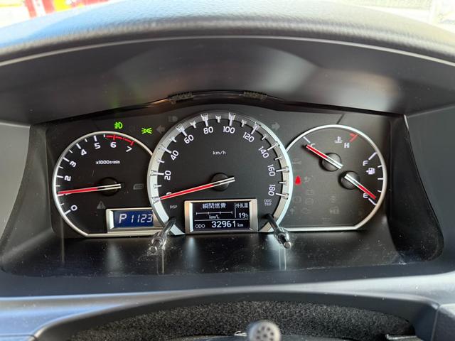 ハイエースバン ロングワイドスーパーＧＬ　４ＷＤ　ワンオーナー　両側パワースライドドア　スマートキー　ＬＥＤヘッドライト　リフトアップ　大径タイヤ新品付き　ダブルモニター　ナビ　後席モニター　社外スピーカー　フルセグテレビ　トランク２段棚付き（59枚目）