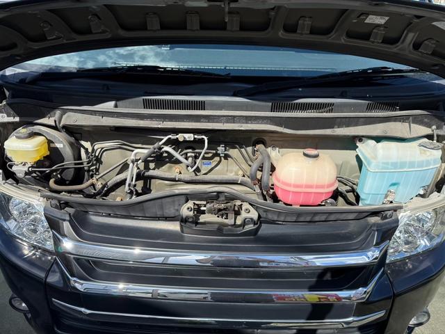 ハイエースバン ロングワイドスーパーＧＬ　４ＷＤ　ワンオーナー　両側パワースライドドア　スマートキー　ＬＥＤヘッドライト　リフトアップ　大径タイヤ新品付き　ダブルモニター　ナビ　後席モニター　社外スピーカー　フルセグテレビ　トランク２段棚付き（77枚目）