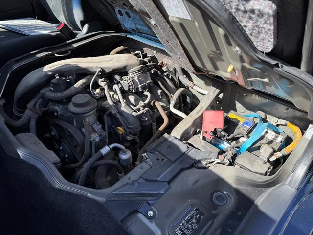 ハイエースバン ロングワイドスーパーＧＬ　４ＷＤ　ワンオーナー　両側パワースライドドア　スマートキー　ＬＥＤヘッドライト　リフトアップ　大径タイヤ新品付き　ダブルモニター　ナビ　後席モニター　社外スピーカー　フルセグテレビ　トランク２段棚付き（78枚目）