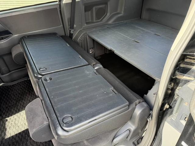 ヴォクシー トランス-X ライトキャンピングカー 車中泊しよう車 新品タープ 新品エアマット デッキボード デッキベッド 5人乗り4ナンバー登録可 HID ナビ 地デジテレビ DVDビデオ CD録音 ETC車載器 Wエアバッグ(18枚目)