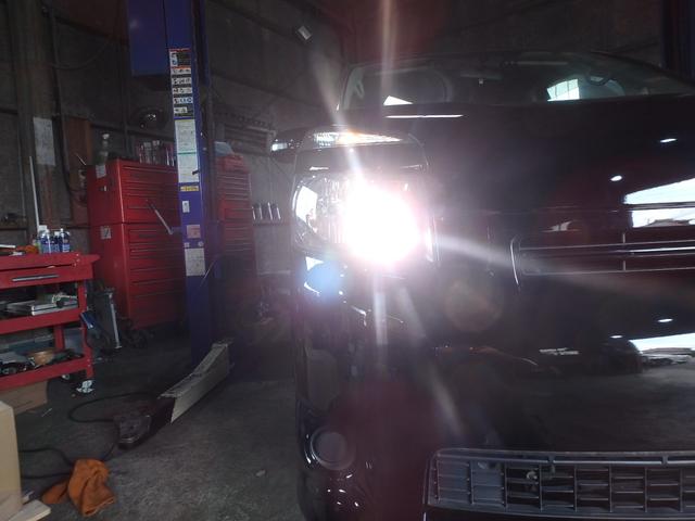 ヴォクシー トランス-X ライトキャンピングカー 車中泊しよう車 新品タープ 新品エアマット デッキボード デッキベッド 5人乗り4ナンバー登録可 HID ナビ 地デジテレビ DVDビデオ CD録音 ETC車載器 Wエアバッグ(30枚目)