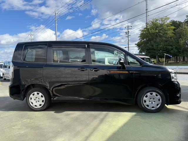 ヴォクシー トランス-X ライトキャンピングカー 車中泊しよう車 新品タープ 新品エアマット デッキボード デッキベッド 5人乗り4ナンバー登録可 HID ナビ 地デジテレビ DVDビデオ CD録音 ETC車載器 Wエアバッグ(35枚目)