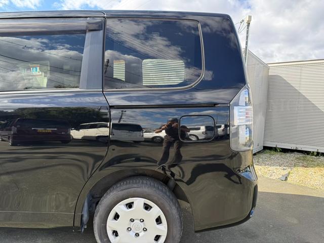 ヴォクシー トランス-X ライトキャンピングカー 車中泊しよう車 新品タープ 新品エアマット デッキボード デッキベッド 5人乗り4ナンバー登録可 HID ナビ 地デジテレビ DVDビデオ CD録音 ETC車載器 Wエアバッグ(44枚目)