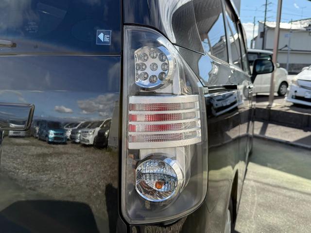 ヴォクシー トランス-X ライトキャンピングカー 車中泊しよう車 新品タープ 新品エアマット デッキボード デッキベッド 5人乗り4ナンバー登録可 HID ナビ 地デジテレビ DVDビデオ CD録音 ETC車載器 Wエアバッグ(54枚目)